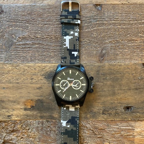 GENEVA FASHION NEW WATCH - Picture 1 of 6